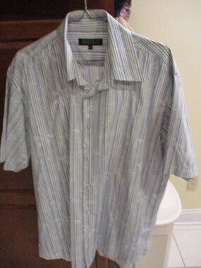 Men's Striped/Floral Britches Short Sleeve Shirt Large